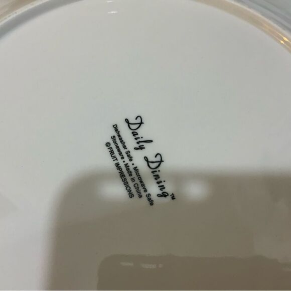 8 DAILY DINING FRUIT IMPRESSIONS (4) 10.5”Dinner Plates & 7” salad plates White - Picture 5 of 8